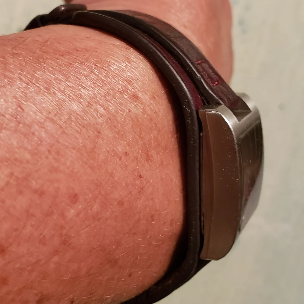 Leather Fossil watch - Picture 6 of 11